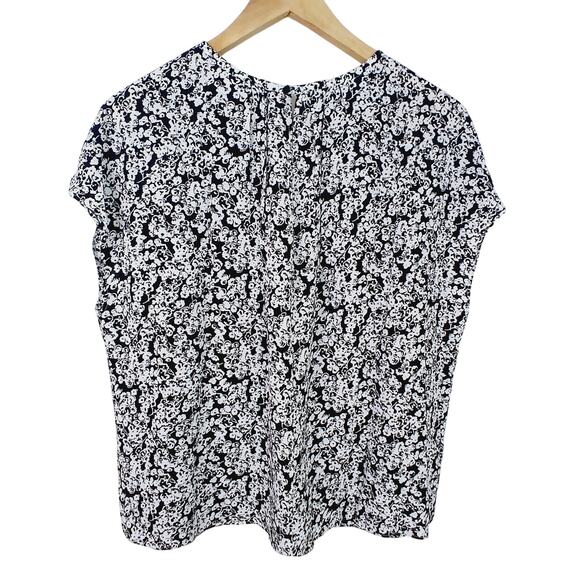 Everlane SZ S The Gathered Neck Top Bone/Black Mini Floral NWT - Picture 4 of 6